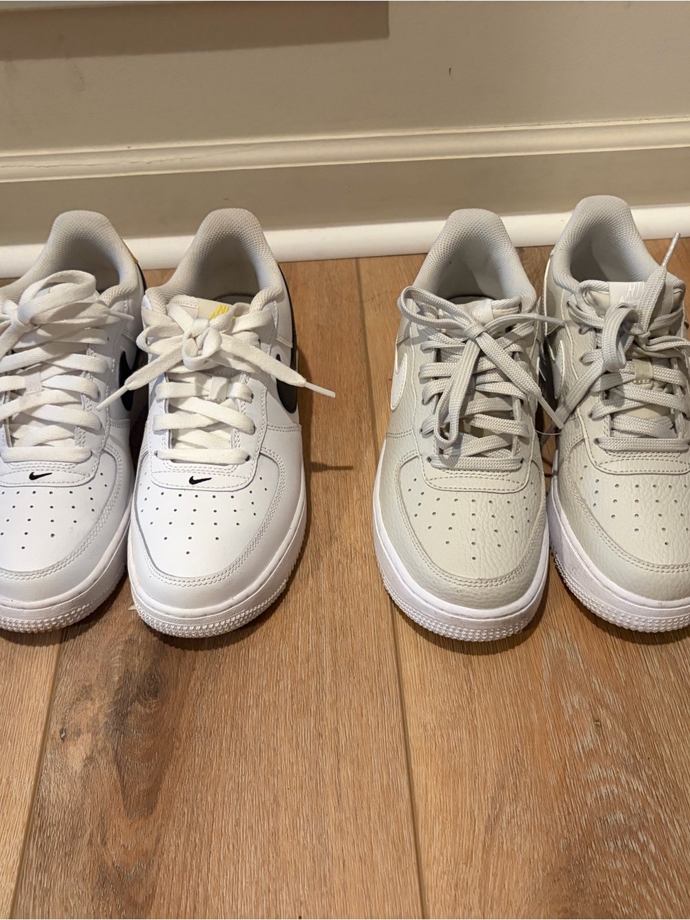 White Nike Air Force Style Sneakers x2 youth 6